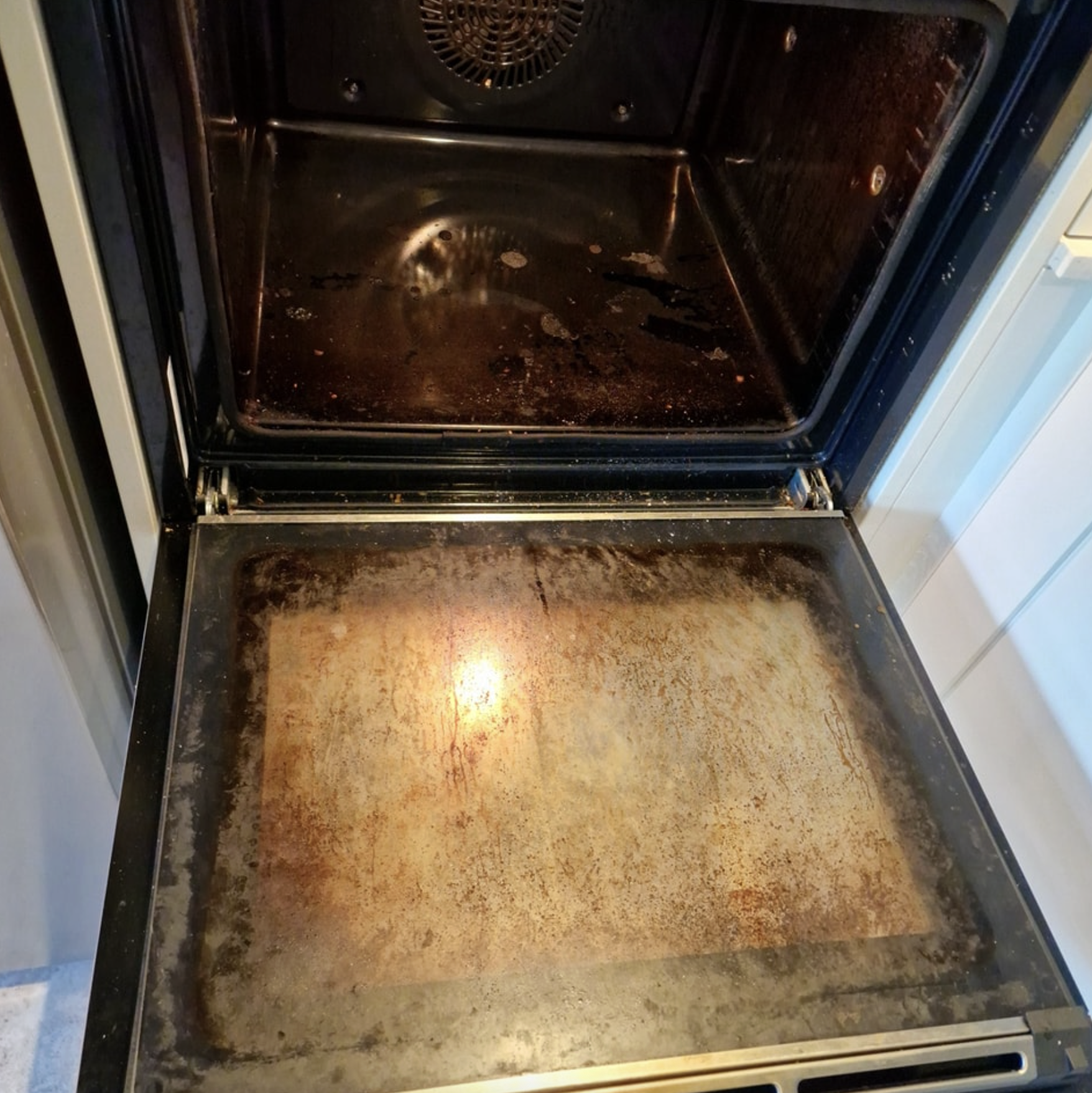 Oven before cleaning